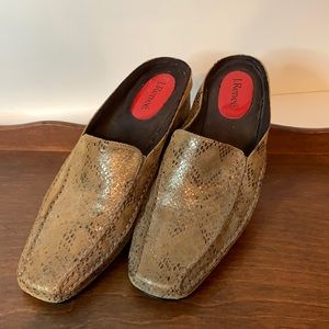 J Renee Size 8 Slip on Mules Slides Brown/gold
